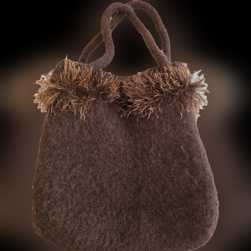 New Elegant Hand-Crafted Brown Felted Wool Handbag - Picture 2 of 4